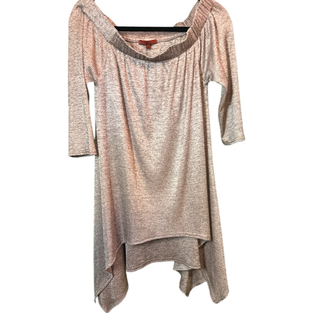 Red by BKE Rose Gold Shimmer Off Shoulder Top Large Date Night Going Out Top